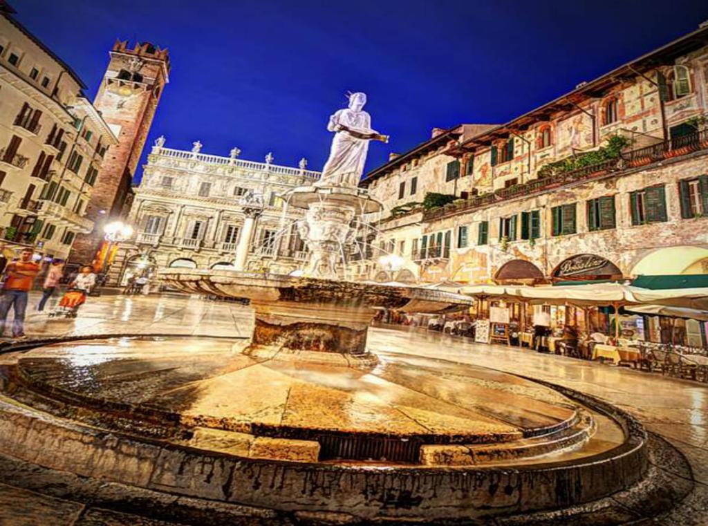 Residenza Alla Piazzetta Verona Exterior foto